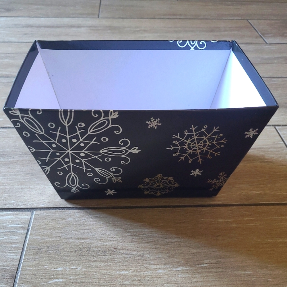 Black, metallic silver, & white snowflake Christmas holiday Cardboard Gift box
